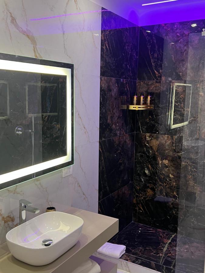Bed and Breakfast La Lepre Artemide Napoli Esterno foto